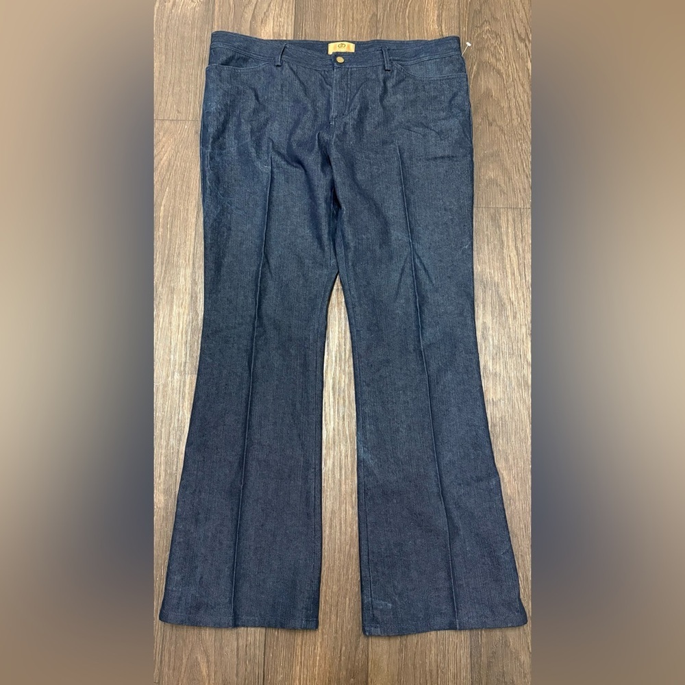 Dana Buchman Dark Wash Flare Leg Jeans Women’s Size 16 Trouser Style Denim